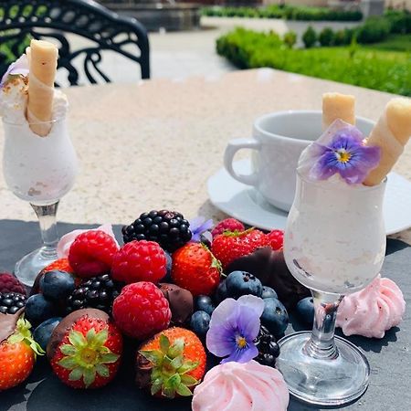 Hotel Palac Poledno Ngoại thất bức ảnh