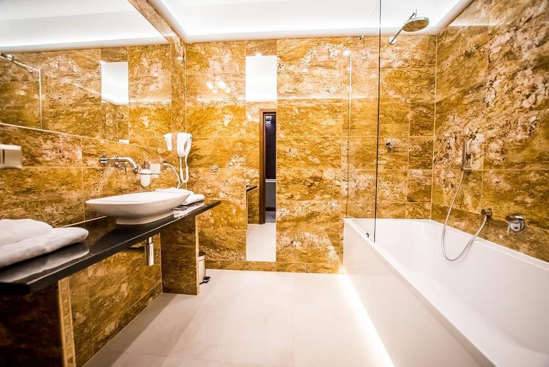 Hotel Palac Poledno Phòng bức ảnh