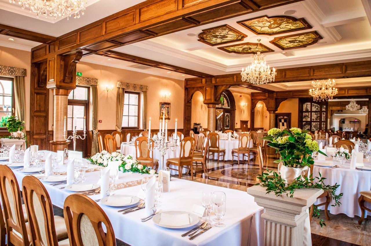 Hotel Palac Poledno Ngoại thất bức ảnh