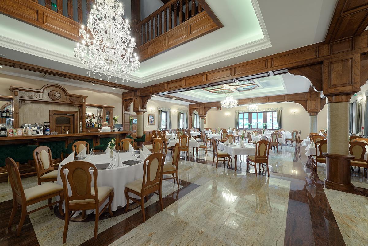 Hotel Palac Poledno Ngoại thất bức ảnh
